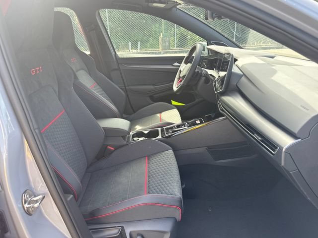 New 2026 Moonstone Gray Volkswagen SE image 10