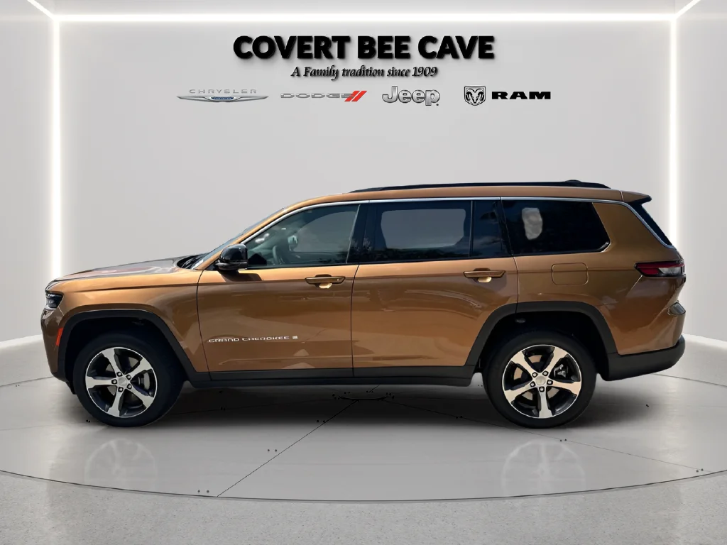 New 2026 Copper Shino Metallic Clear-Coat Exterior Paint Jeep Limited image 7