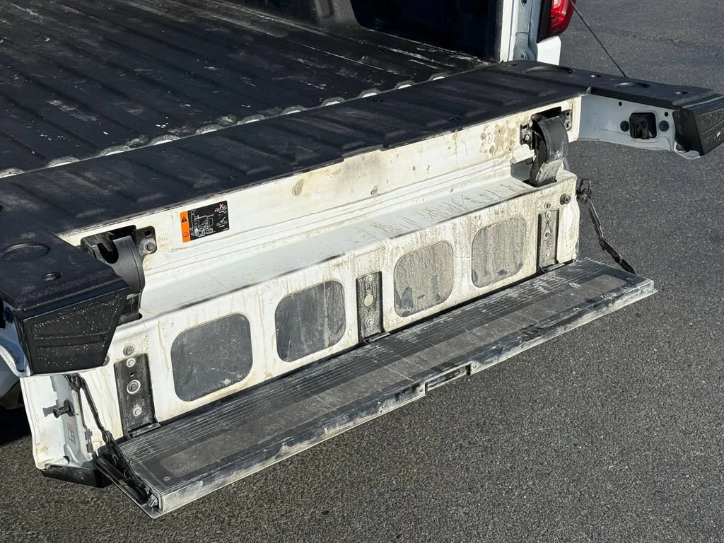 Used 2025 Summit White GMC AT4 image 11