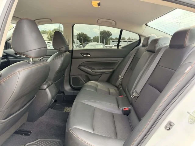 Used 2021 White Nissan 2.5 SR image 13