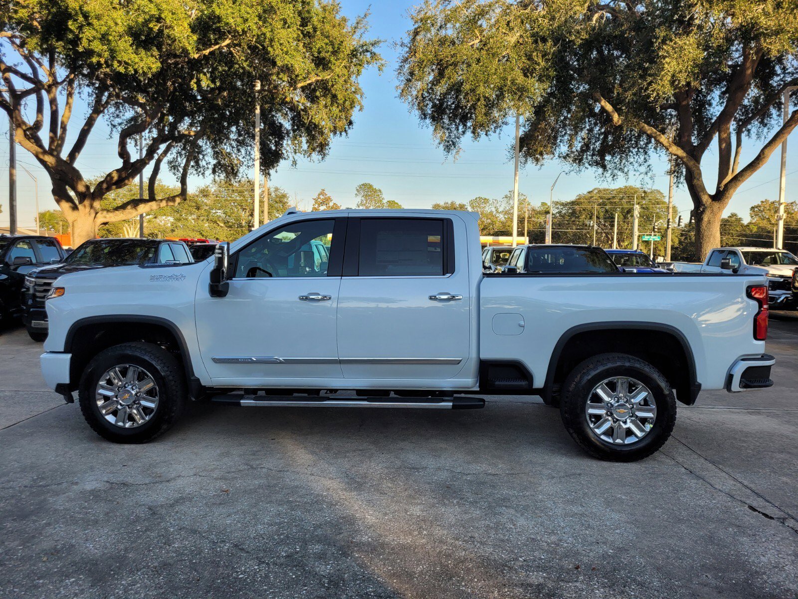 New 2026 Polar White Tricoat Chevrolet High Country image 4