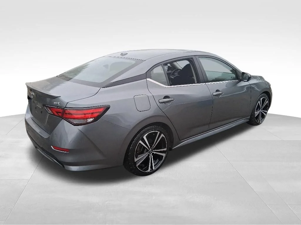 Used 2022 Gray Nissan SR image 5