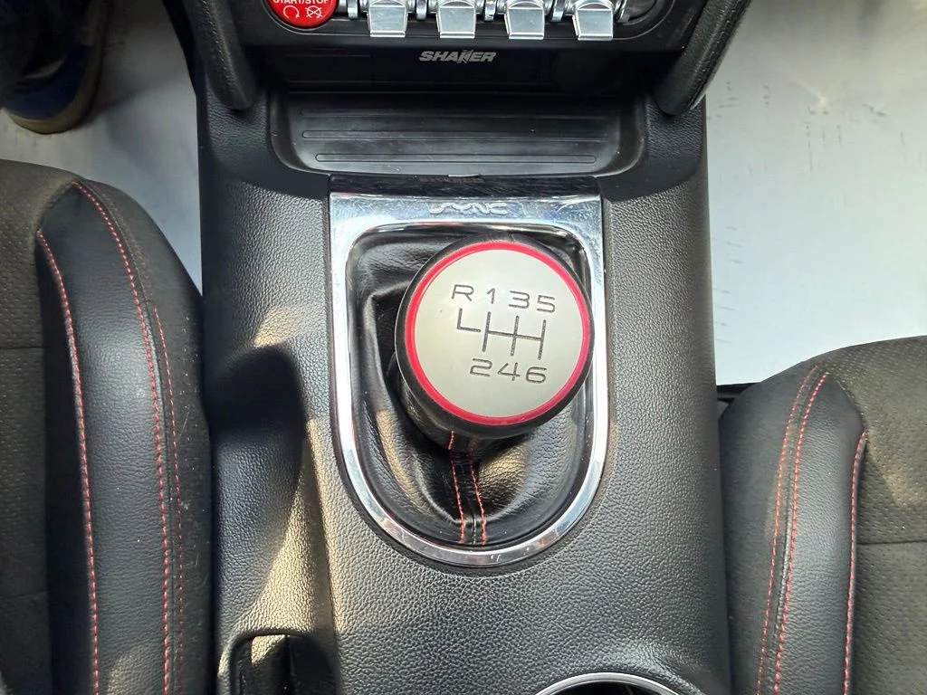 Used 2017 White Ford GT Premium image 28