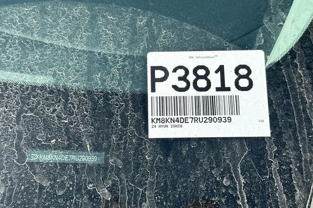 Used 2024 Green Hyundai SEL image 8