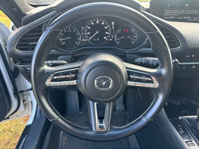 Used 2020 White Mazda Preferred image 10