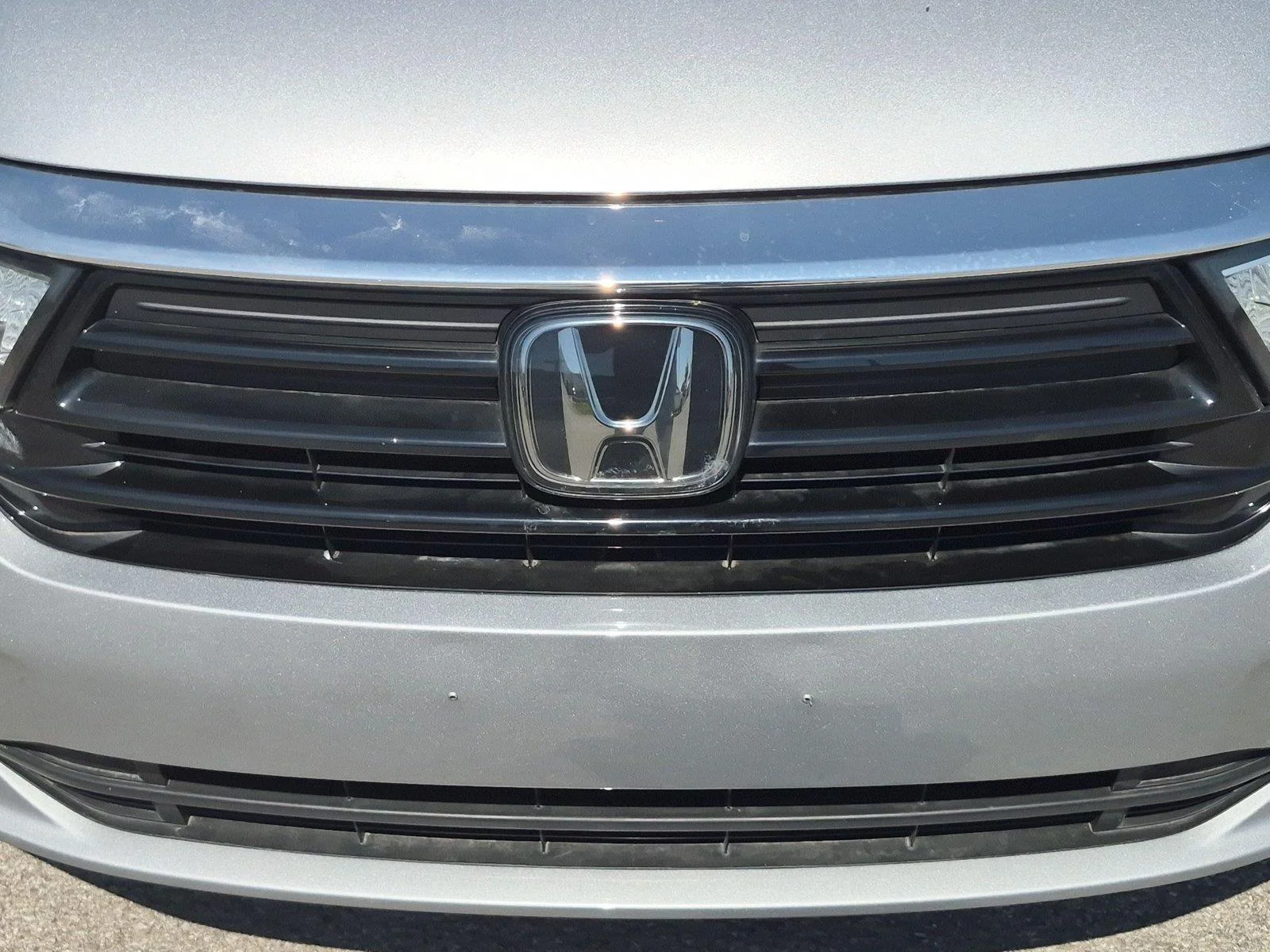 Used 2023 Lunar Silver Metallic Honda EX-L image 14