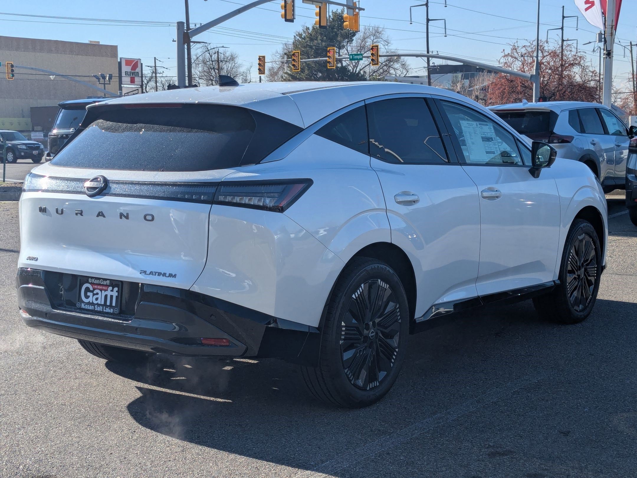 New 2026 Everest White Pearl Tricoat Nissan Platinum image 3
