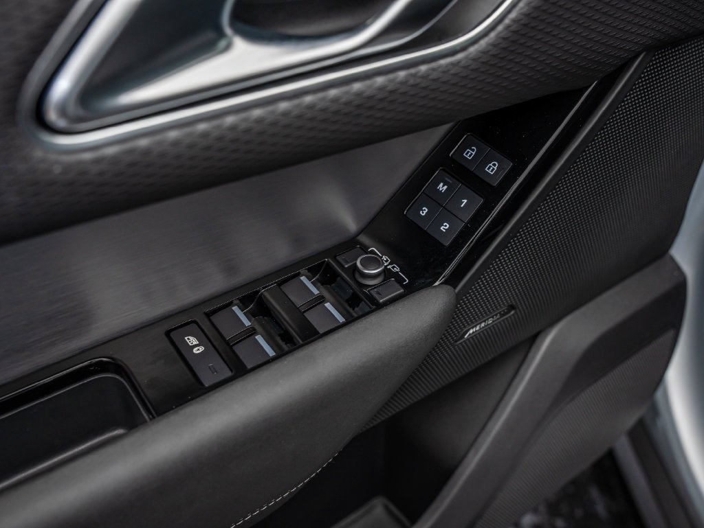 2023 Land Rover Range Rover Velar S - Photo 27