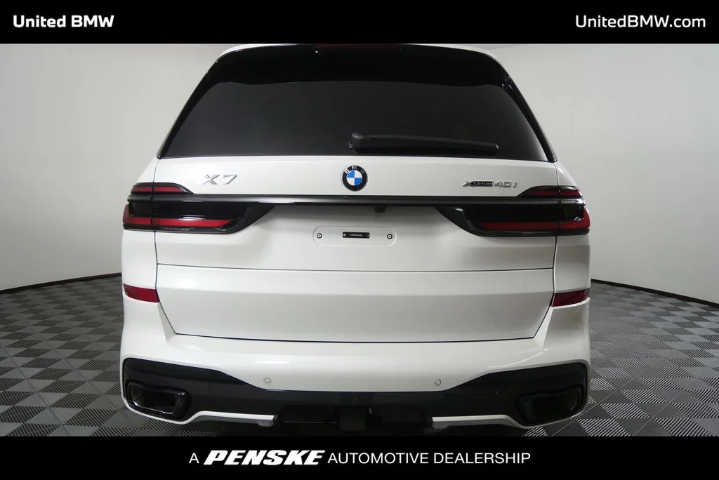 New 2027 Mineral White Metallic BMW xDrive40i image 4
