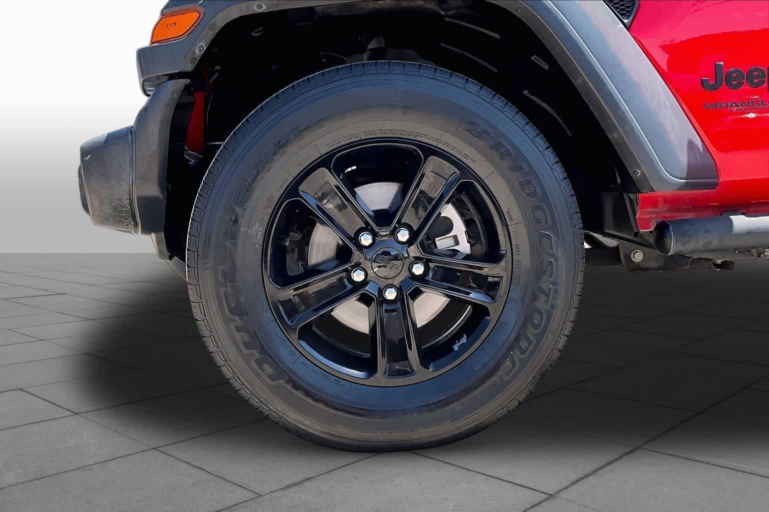 Used 2019 Firecracker Red Clearcoat Jeep Sport Altitude image 10