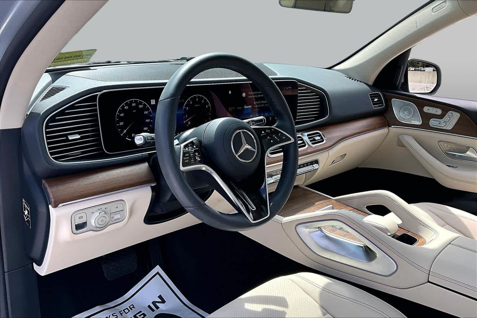 Used 2026 Cirrus Silver Metallic Mercedes-Benz GLE 450 image 18