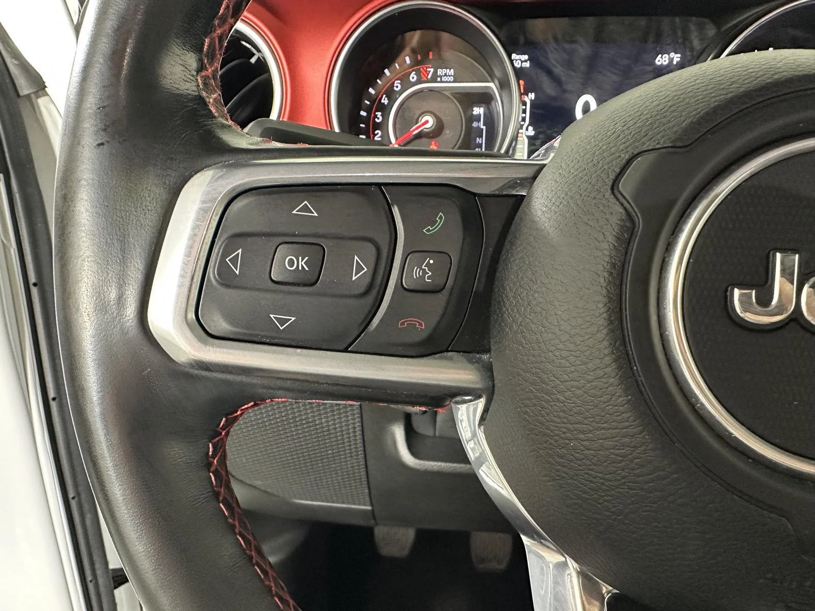 Used 2021 Bright White Clearcoat Jeep Unlimited Rubicon image 37