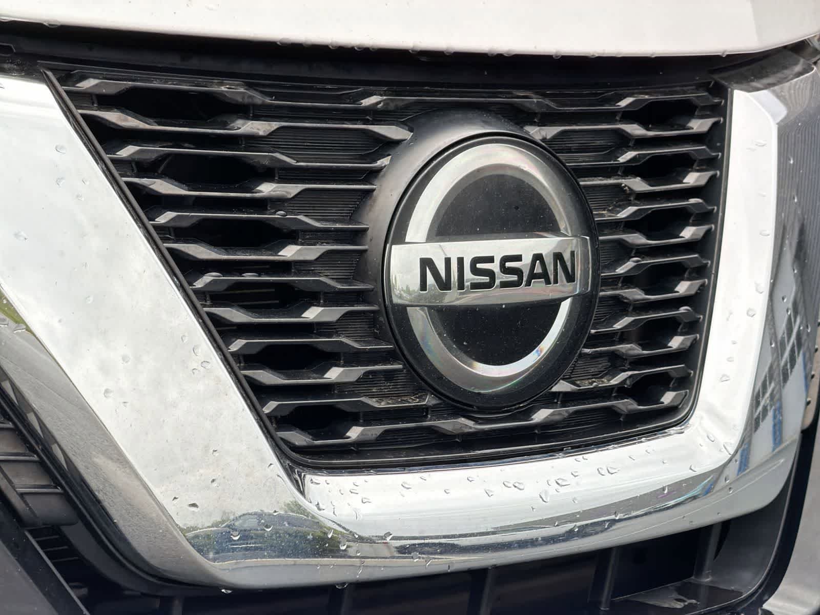 Used 2019 Brilliant Silver Metallic Nissan S image 12