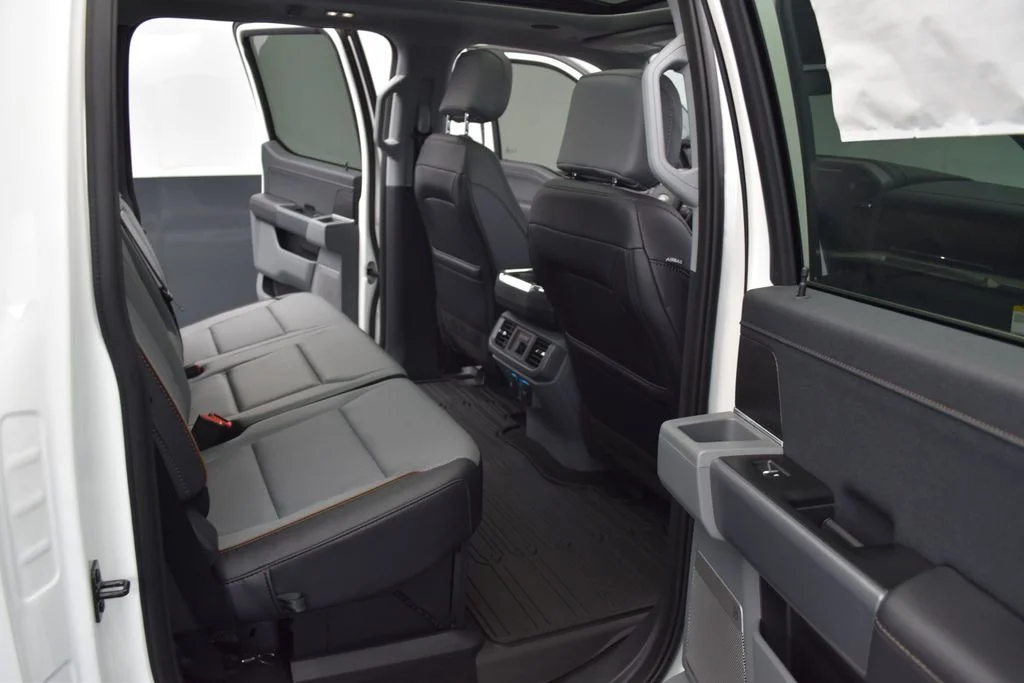 New 2025 White Ford Lariat image 26