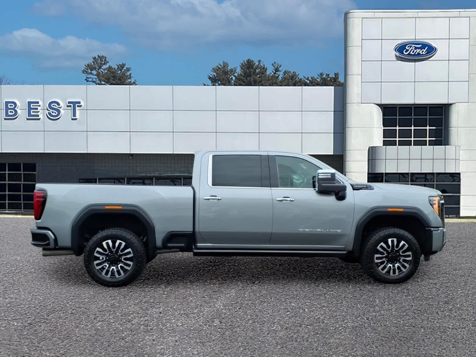 Used 2024 Sterling Metallic GMC Denali Ultimate image 8