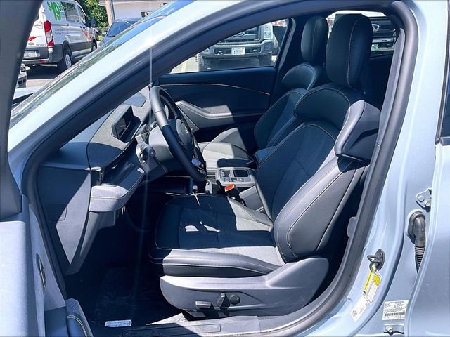 New 2026 Glacier Gray Metallic Tri-coat Ford GT image 24