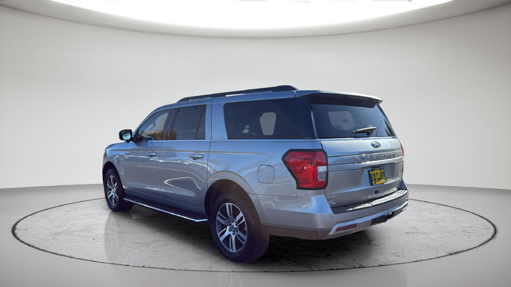 Used 2023 Silver Metallic Ford XLT image 10