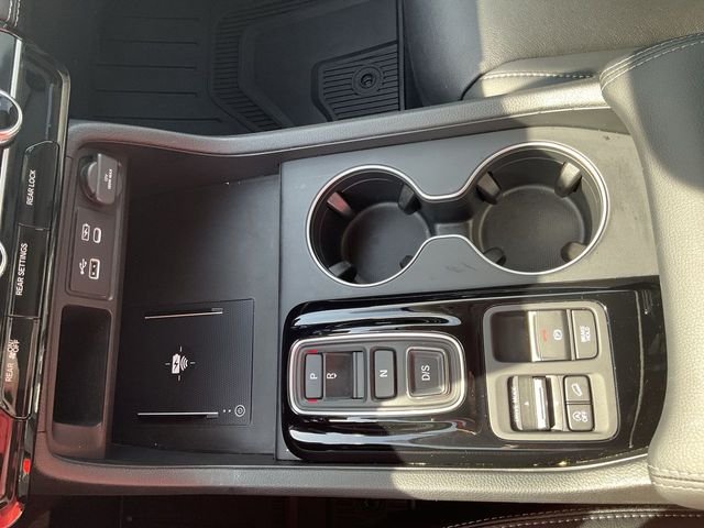 Used 2025 Modern Steel Metallic Honda EX-L image 28