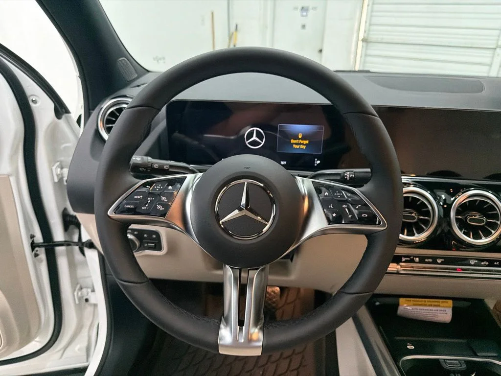 New 2026 White Mercedes-Benz GLA 250 image 15