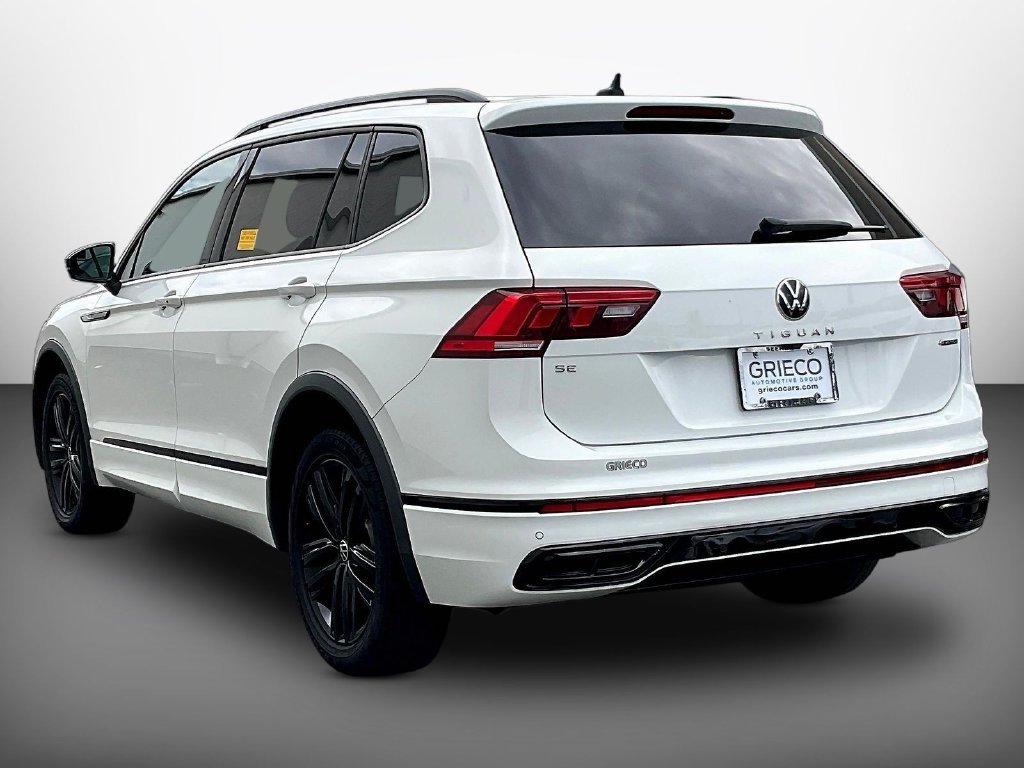 Used 2022 White Volkswagen 2.0T SE R-Line Black image 5