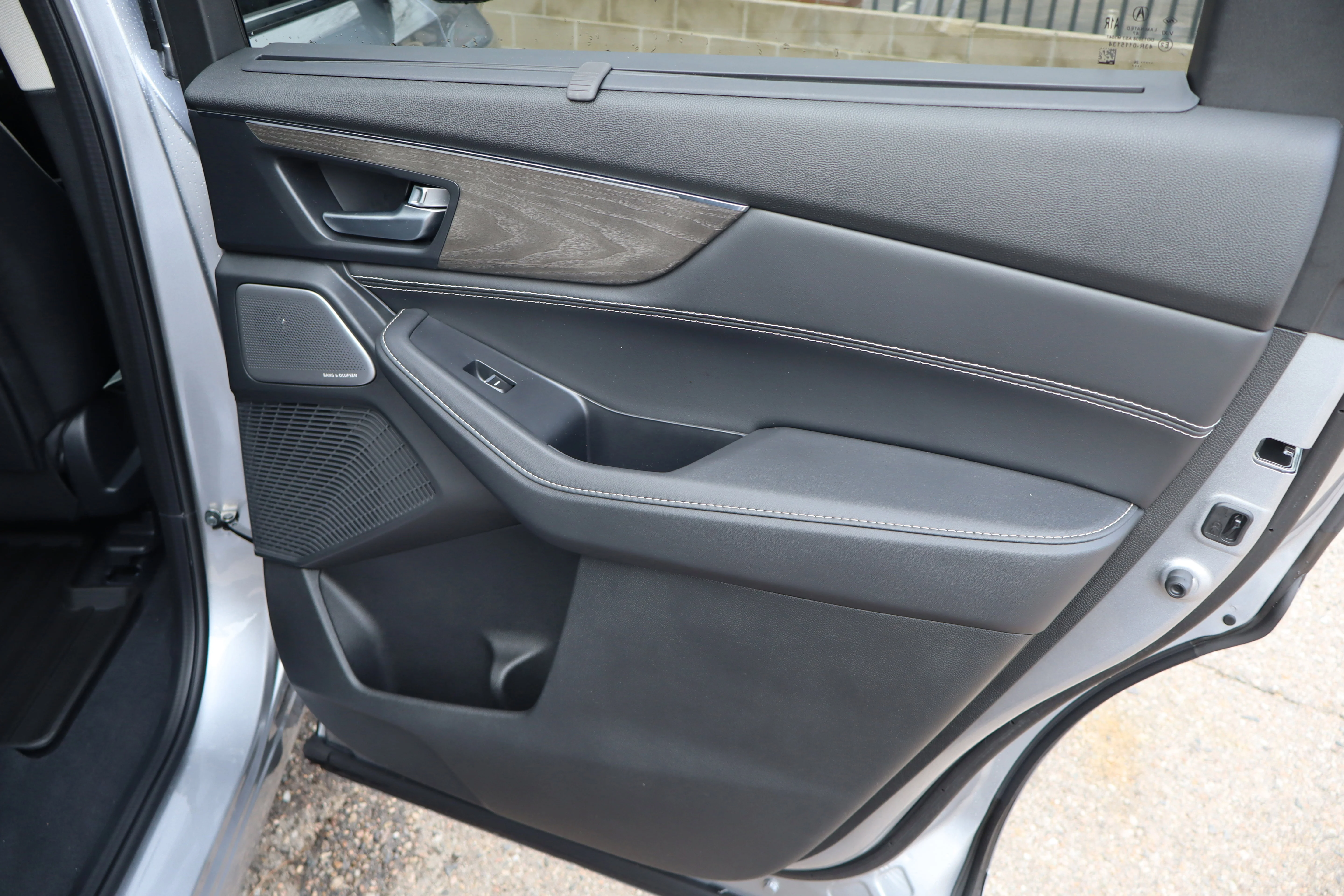 New 2026 Solar Silver Metallic Acura w/Advance Package image 32
