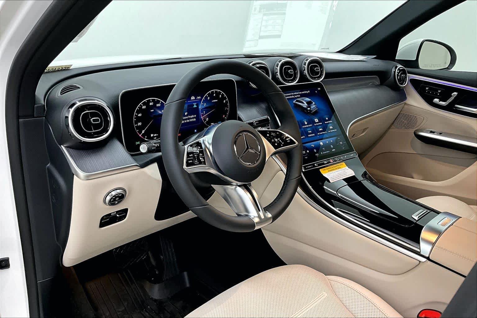 New 2026 Polar White Mercedes-Benz GLC 300 image 8