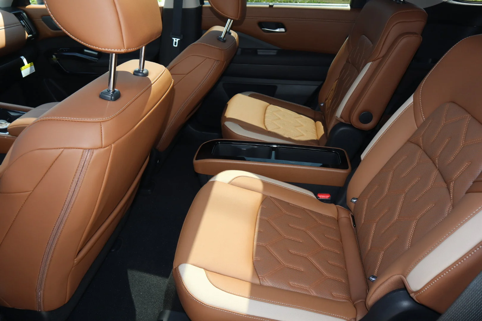 New 2026 Baltic Teal Pearl Nissan Platinum image 19