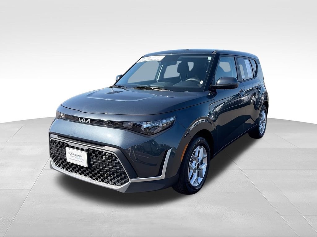 Used 2025 Gray Kia LX image 4