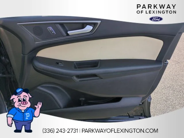 Used 2016 Black Ford SE image 31