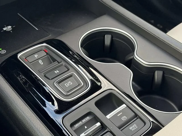 New 2026 Platinum White Pearl Honda AWD Touring Blackout image 21