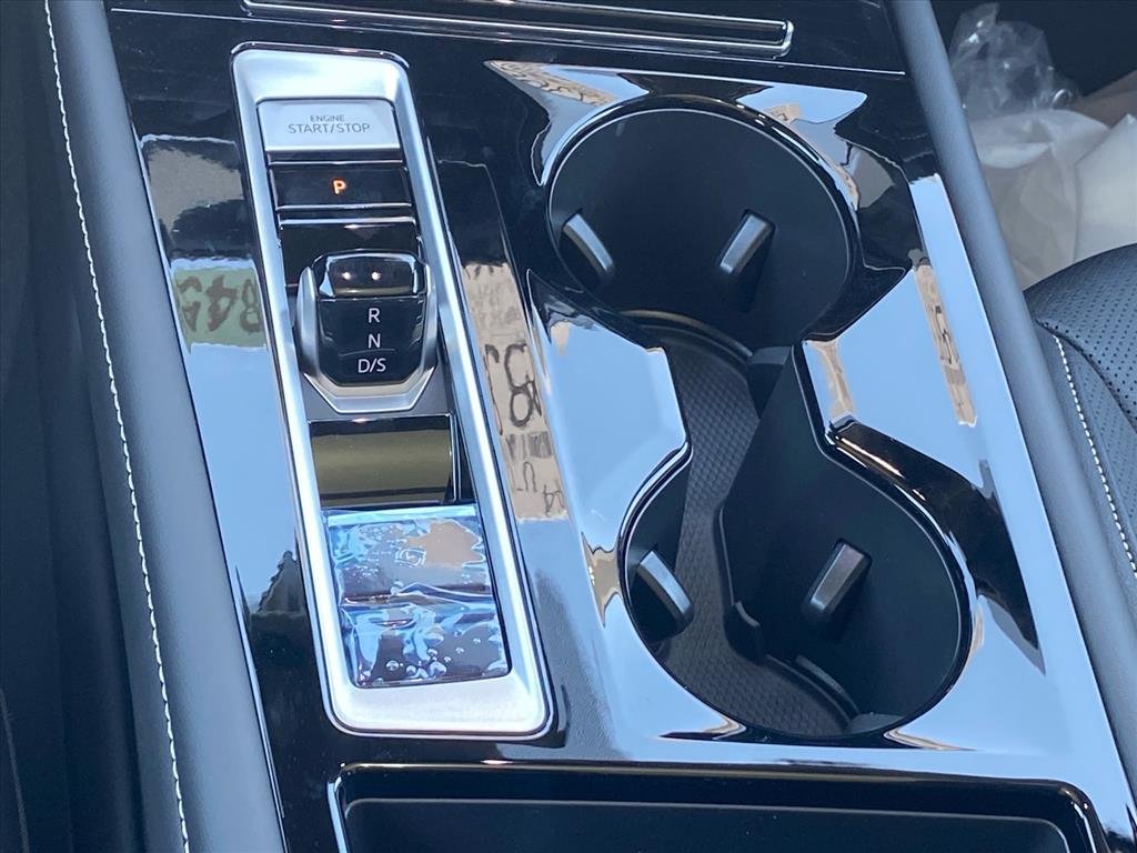 New 2026 Black Volkswagen 2.0T SE w/Technology image 7