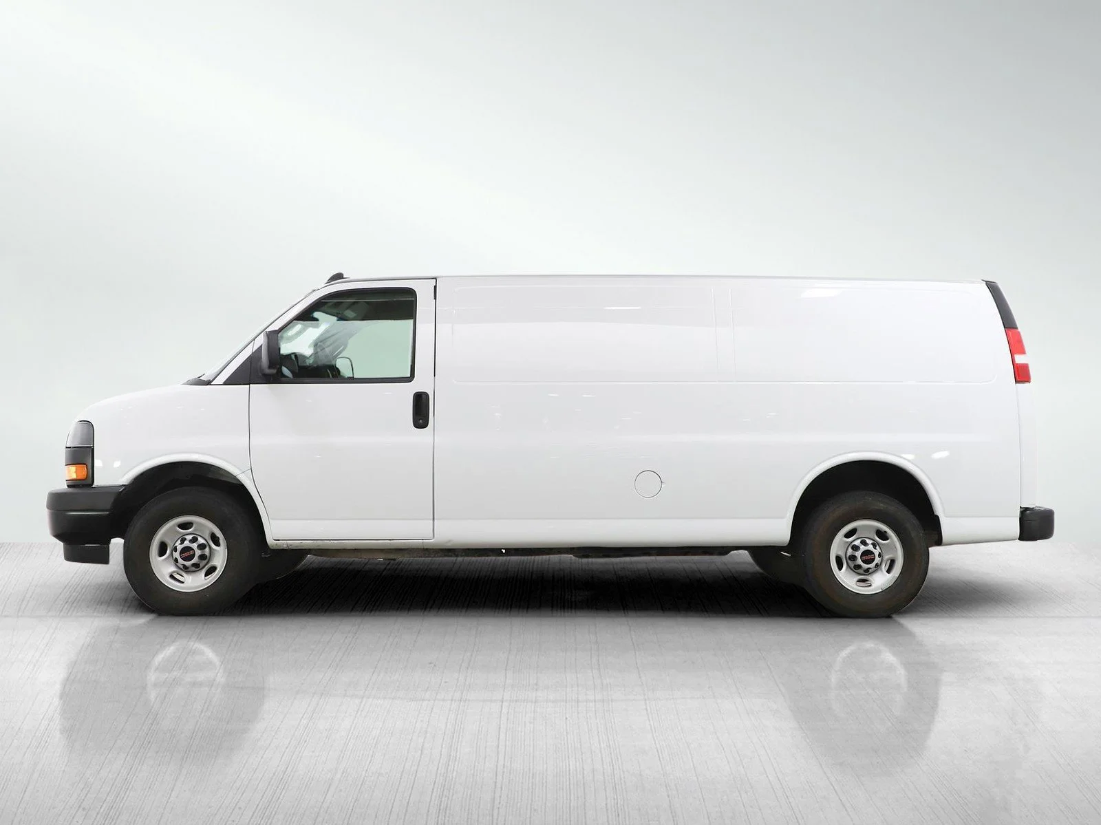 Used 2024 GMC Savana Cargo 1WT with VIN 1GTW7BFP5R1206377 for sale in Burnsville, Minnesota