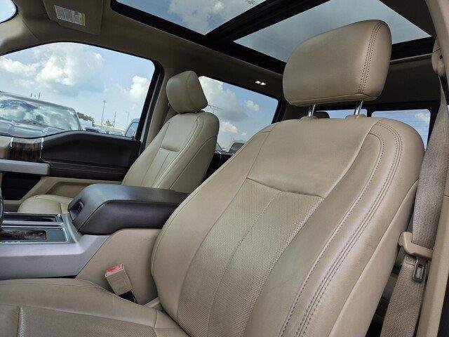 Used 2019  Ford LARIAT image 13