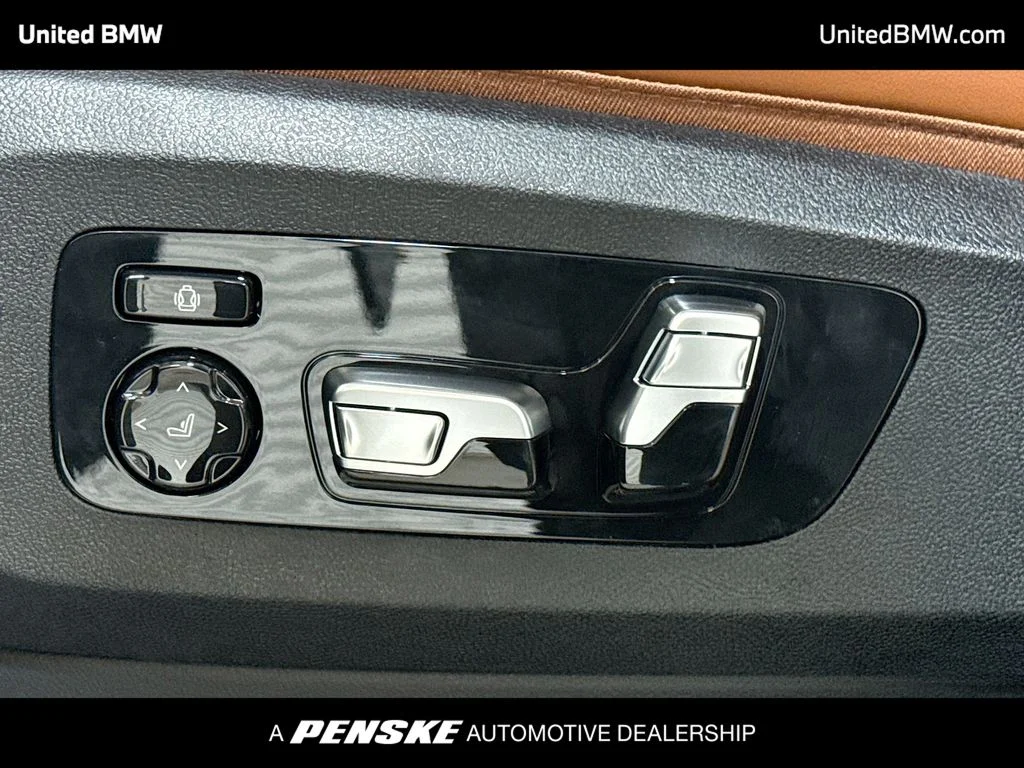New 2026 Dravit Grey Metallic BMW xDrive50e image 4