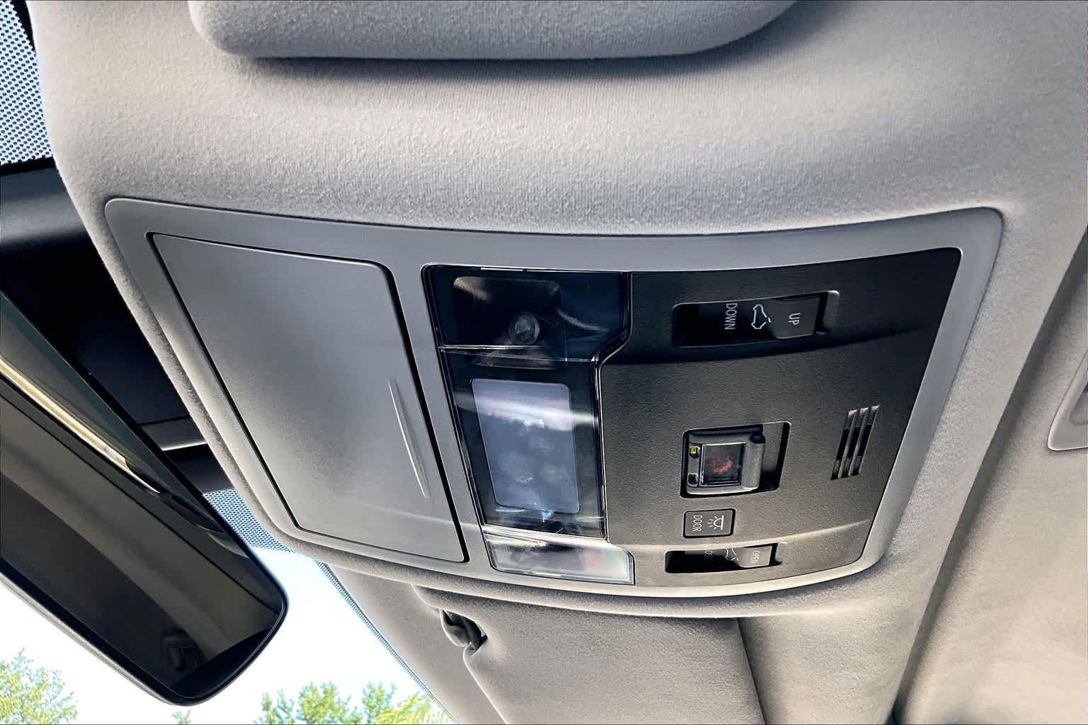 Used 2022 Caviar Lexus  image 32