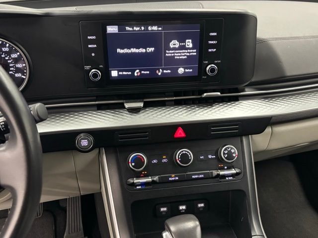 2024 Kia Carnival LX Seat Pkg - Photo 25