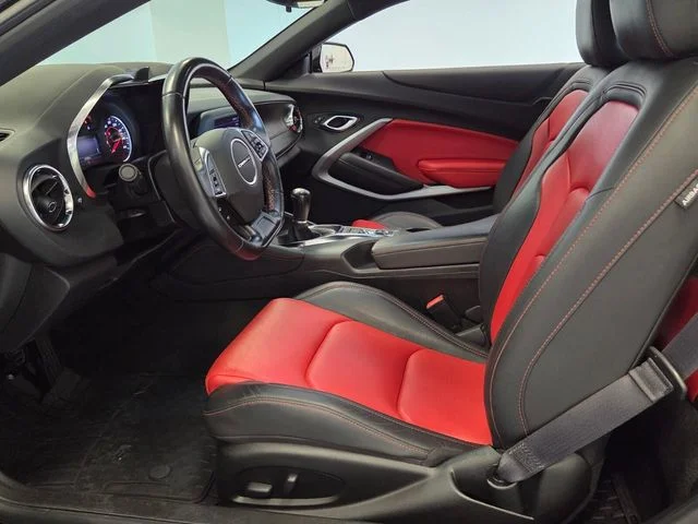 Used 2021 Black Chevrolet 2LT image 11