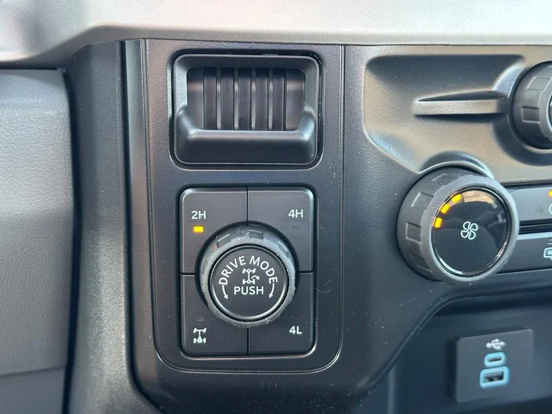 New 2027 Agate Black Metallic Ford 4WD STX image 12