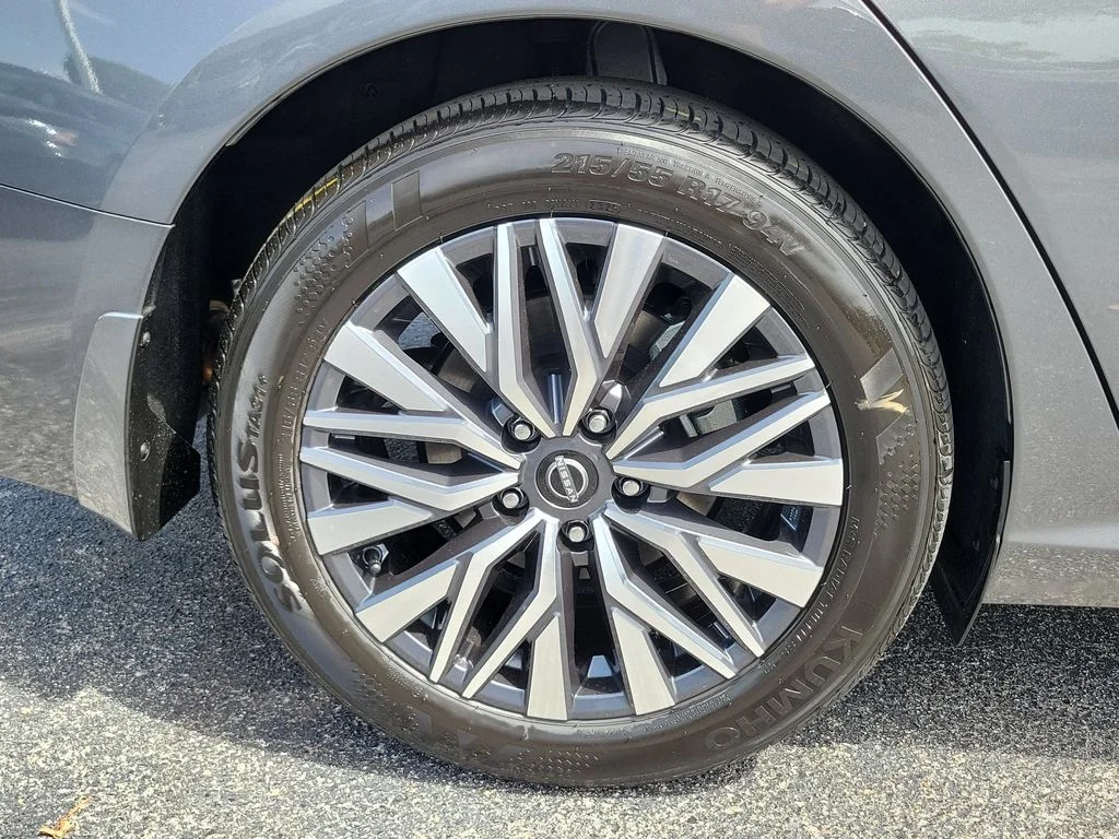 New 2026 Gray Nissan 2.5 SV image 8