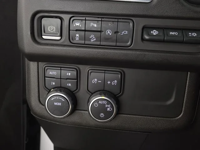 Used 2021 Summit White Chevrolet Premier image 17