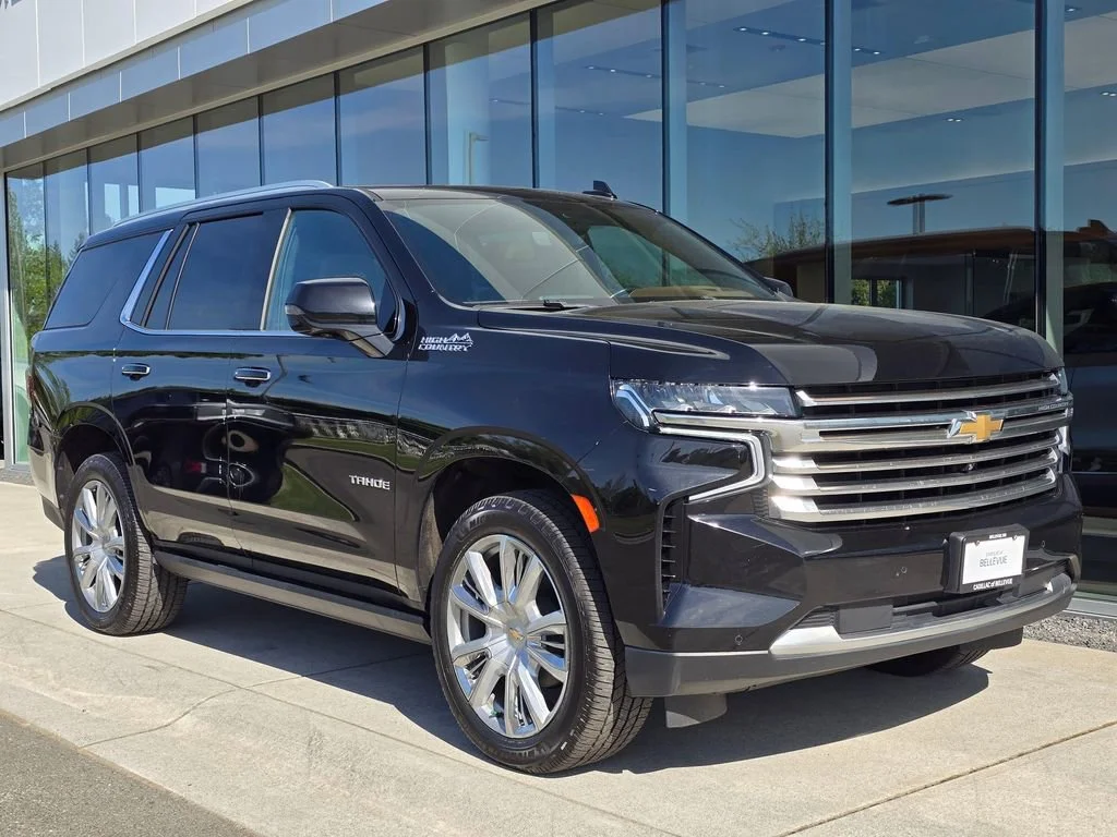 Used 2021 Black Chevrolet High Country image 7