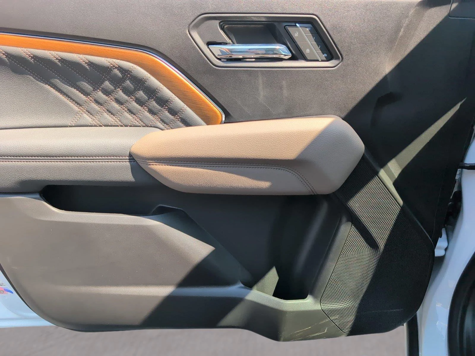 New 2026 Summit White GMC Denali image 11