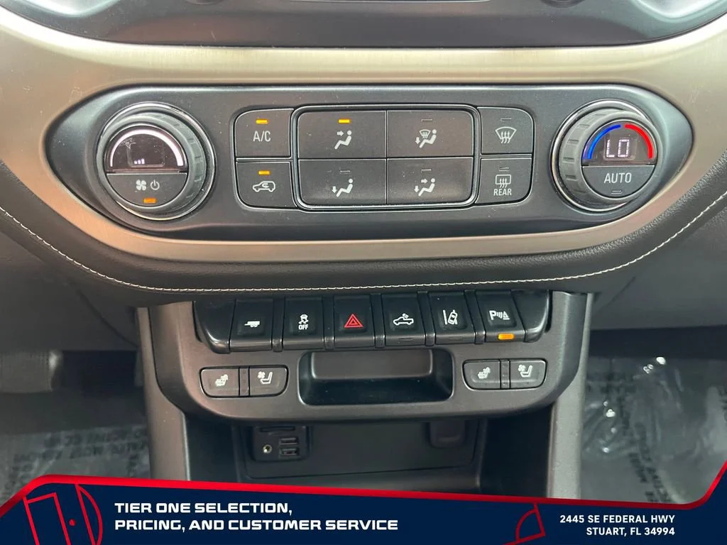 Used 2019 SUMMIT WHITE GMC 2WD Denali image 25