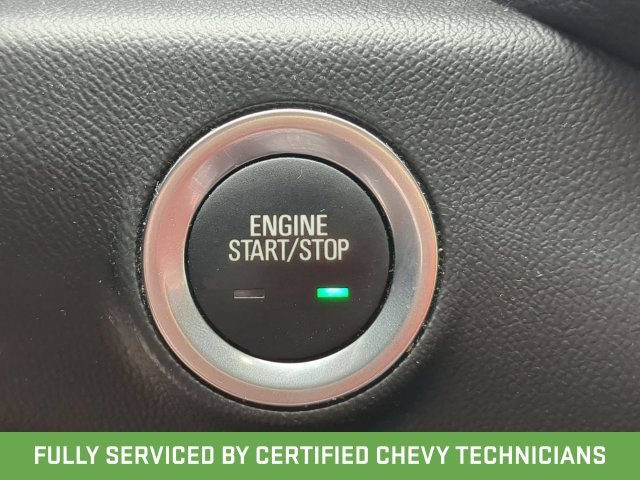 Used 2024 White GMC SLE image 24