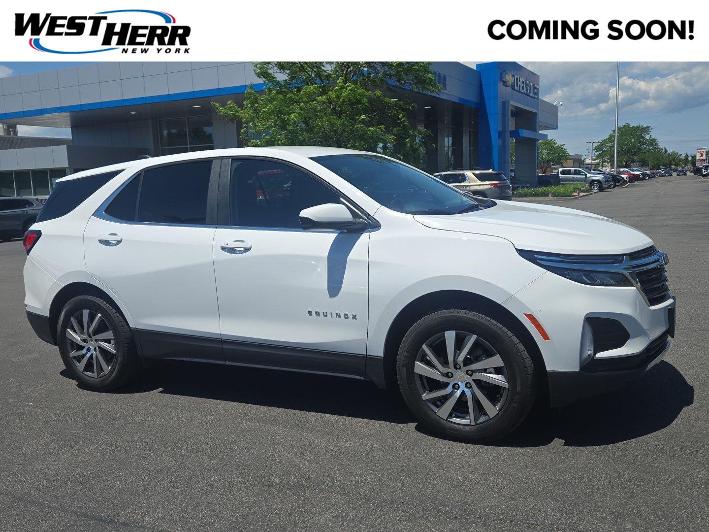 Used 2024 Summit White Chevrolet LT image 1
