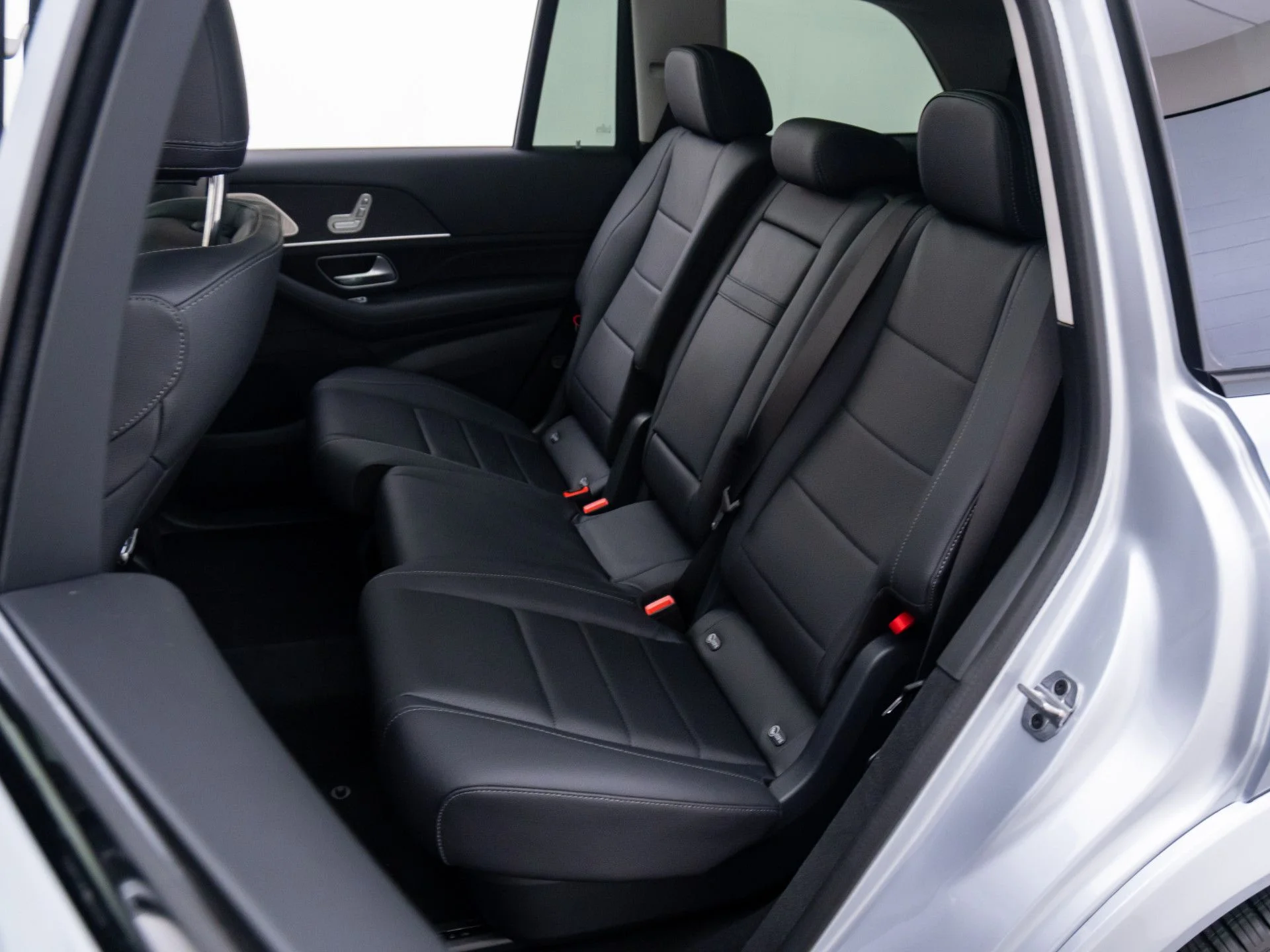 New 2026 Silver Mercedes-Benz GLS 450 image 17