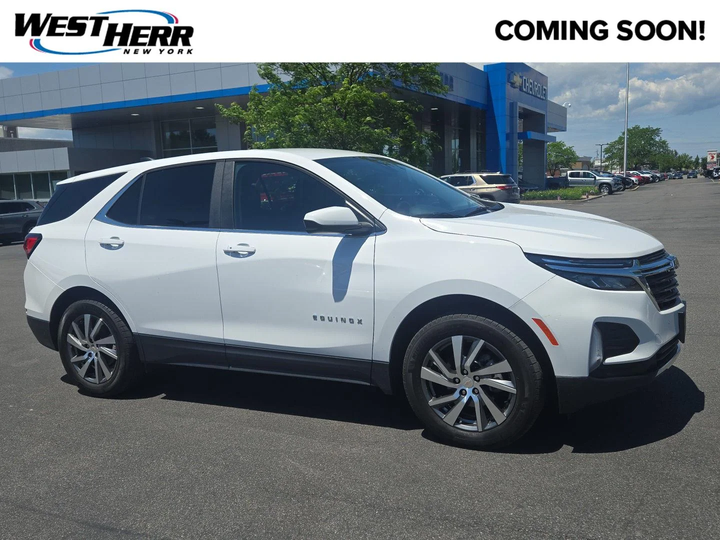 Used 2024 Summit White Chevrolet LT image 1