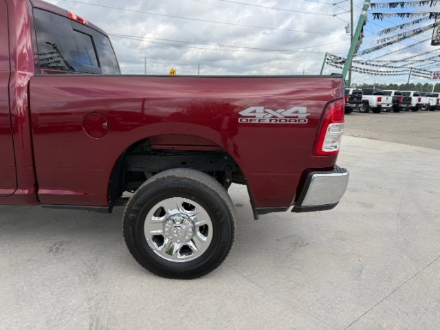Used 2022 Delmonico Red Pearlcoat Ram Tradesman image 11