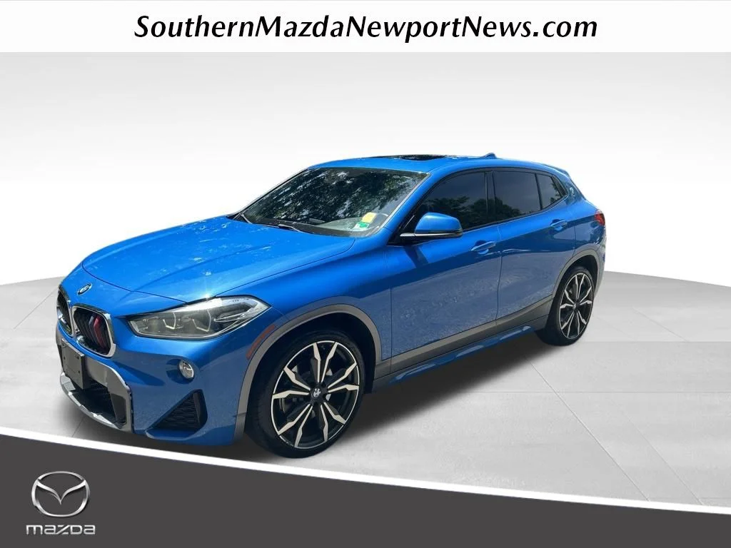 Used 2018 Blue BMW xDrive28i image 1