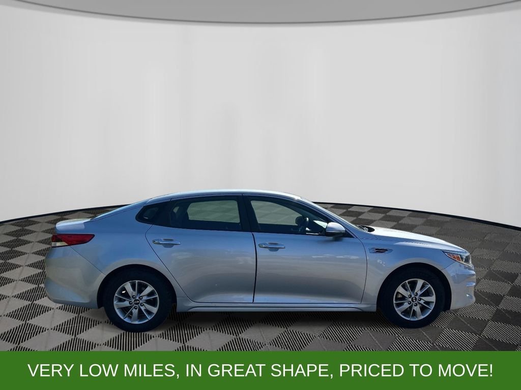 Used 2017 Silver Kia LX image 6